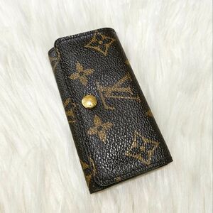 *SOLD* Louis Vuitton 4 Keyholder Monogram